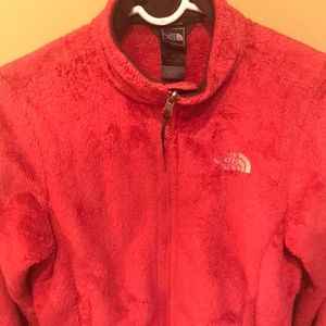 The North face Women’s fleece raspberry jacket